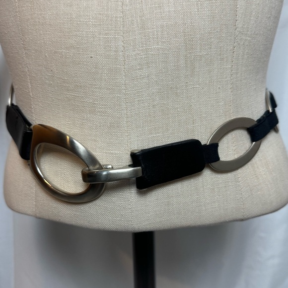 Suzie-Roher Silver-Chain-Link Leather Belt L Suzi Roher | Accessories | Suzi Roher Chain Belt Oval Silver  main image 2